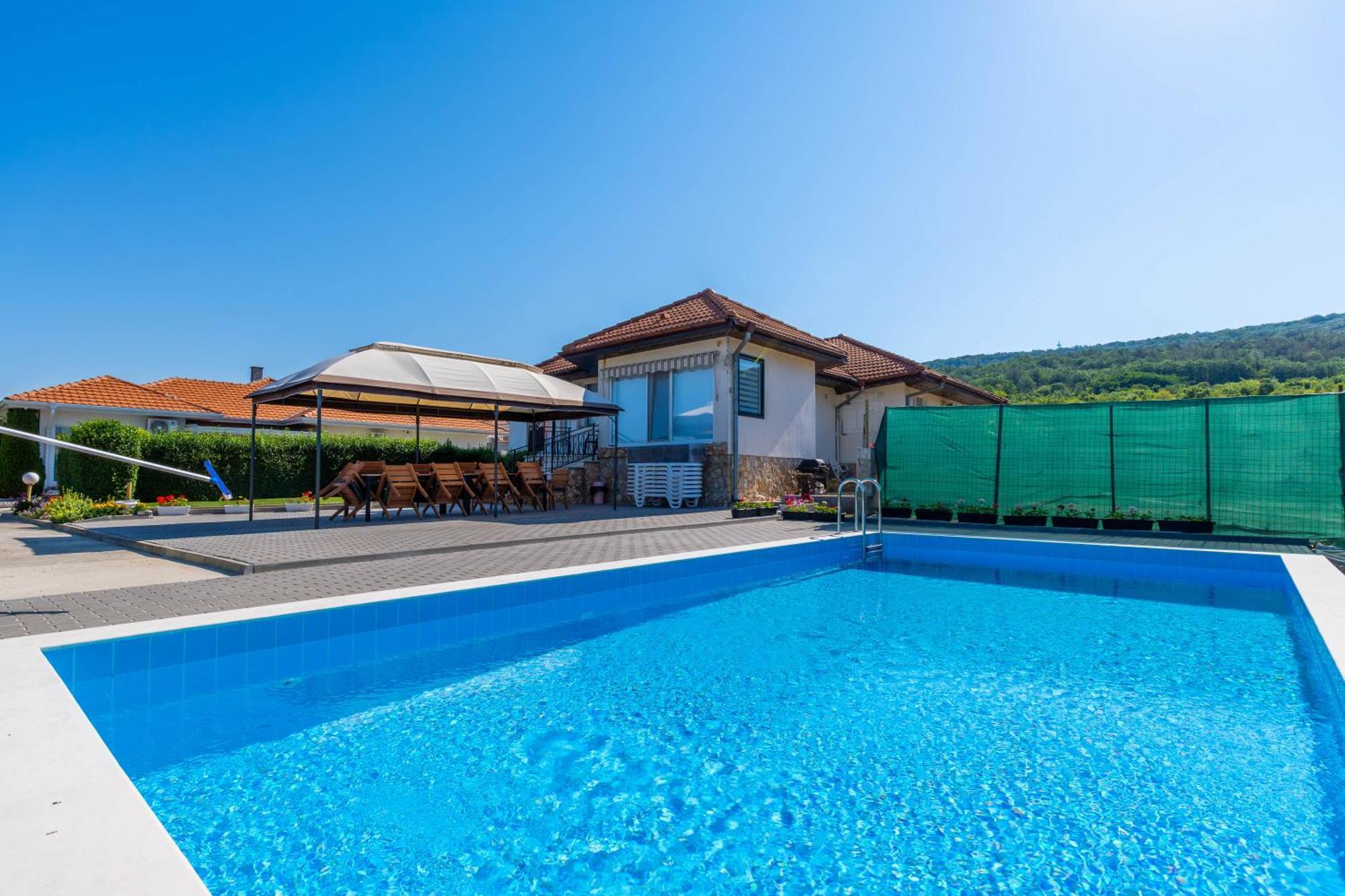 Geranium Holliday Villas Obrochishte Εξωτερικό φωτογραφία