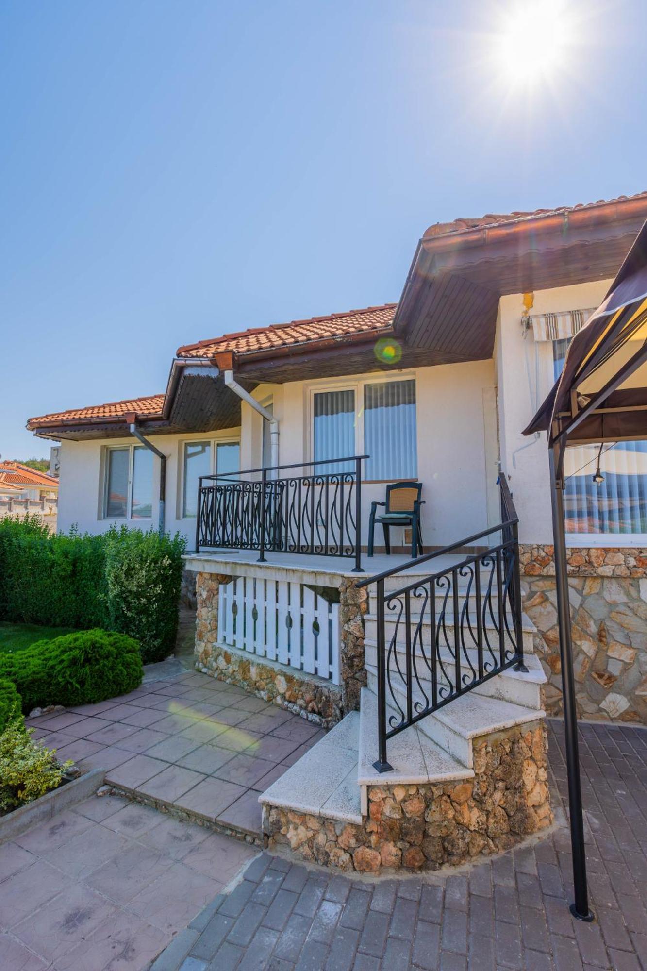 Geranium Holliday Villas Obrochishte Εξωτερικό φωτογραφία